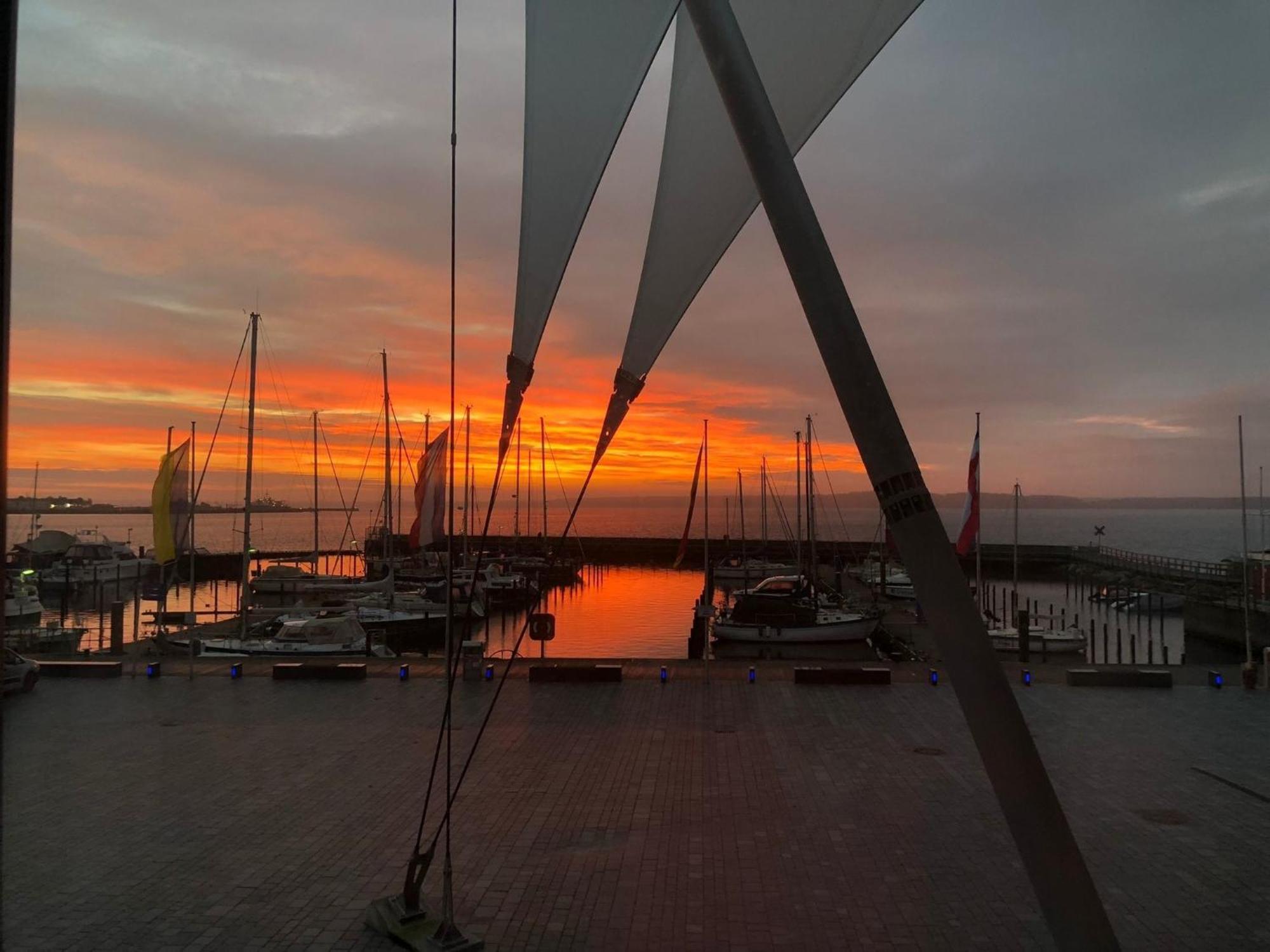 Apartment 10 - "Borbyblick" - Blickrichtung Hafen Und Offene See Eckernfoerde Luaran gambar